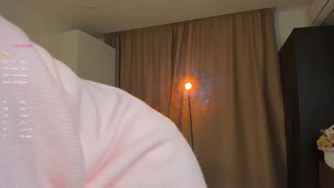 Laura online show from February 22, 6:32 pm