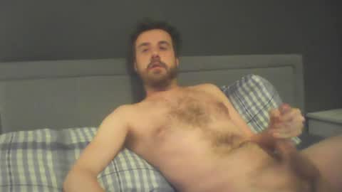 Snapshot of heythere9023 chatting on December 19, 7:29 am heythere9023 online show from December 19, 7:29 am