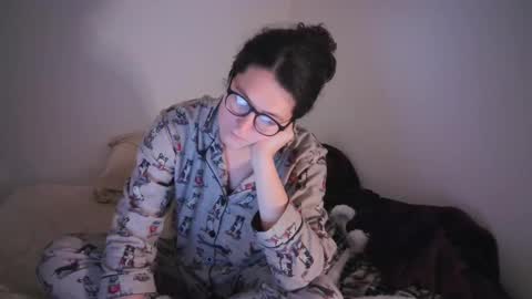 Ada Sophie online show from January 6, 9:19 am