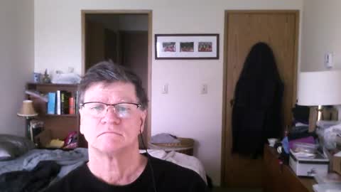 Snapshot of hg99too chatting on February 18, 5:20 pm hg99too online show from February 18, 5:20 pm