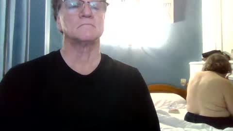 Snapshot of hg99too chatting on March 3, 8:32 pm hg99too online show from March 3, 8:32 pm