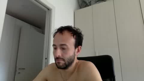 hhombre online show from May 25, 8:42 am