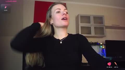 Lina online show from January 9, 11:49 am