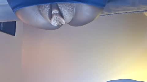 hibabyou812 online show from October 6, 5:36 am