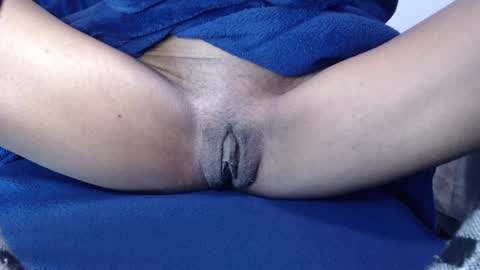 Hiddengem69691 online show from February 3, 12:36 pm
