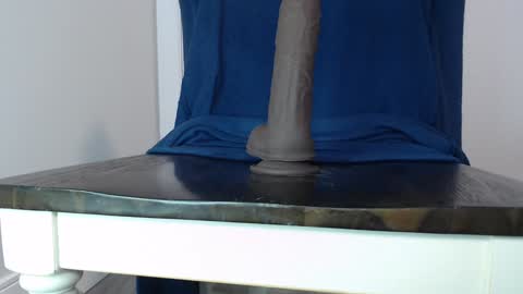 Hiddengem69691 online show from December 14, 12:44 pm