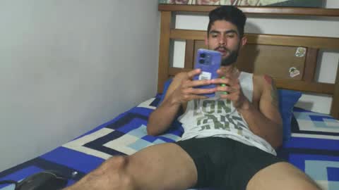 hideonbush online show from February 17, 12:26 pm