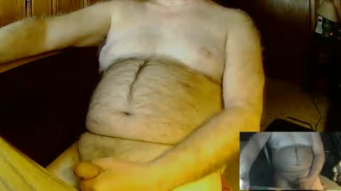 Snapshot of higgins11 chatting on February 26, 3:35 am higgins11 online show from February 26, 3:35 am