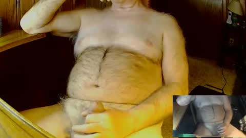 Snapshot of higgins11 chatting on February 28, 12:32 am higgins11 online show from February 28, 12:32 am