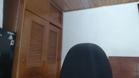 Snapshot of hilari18 chatting on February 4, 4:50 pm hilaril18 online show from February 4, 4:50 pm