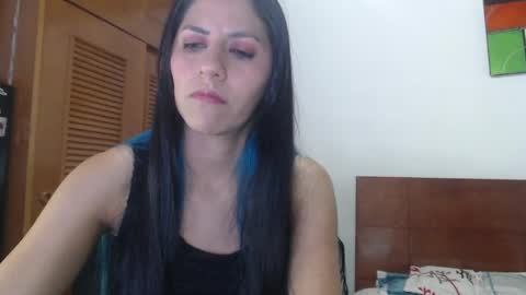 Snapshot of hilari18 chatting on January 30, 3:33 am hilaril18 online show from January 30, 3:33 am