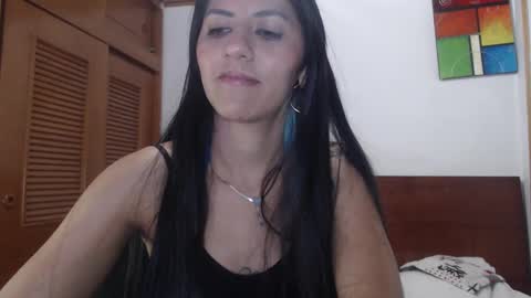 Snapshot of hilari18 chatting on January 31, 5:09 am hilaril18 online show from January 31, 5:09 am