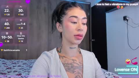 Snapshot of hilary_jones_22 chatting on December 15, 1:13 am LUNA new account FOLLOW ME online show from December 15, 1:13 am