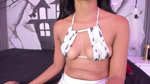 Hillarytonsonx online show from October 15, 5:11 am