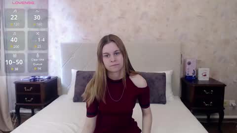 Snapshot of hilleva chatting on February 20, 8:17 am hilleva online show from February 20, 8:17 am