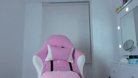 hillsdandarkie_44 online show from September 29, 3:27 am