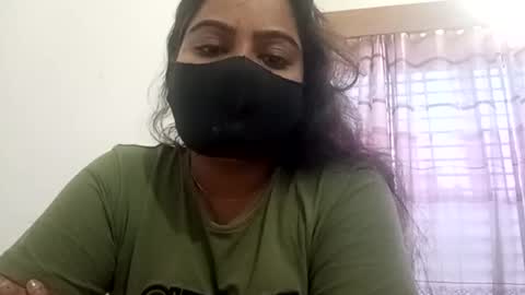 himuhimu22 online show from October 16, 7:30 am