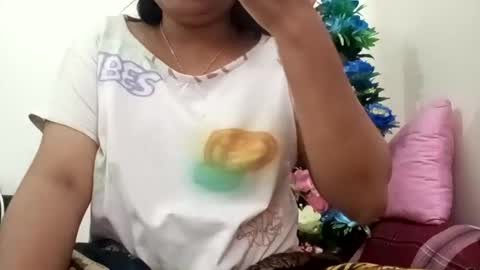 Snapshot of himuhimu22 chatting on February 26, 7:53 pm himuhimu22 online show from February 26, 7:53 pm