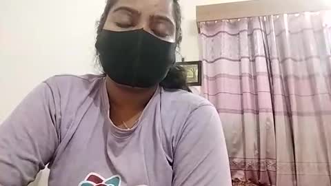 himuhimu22 online show from December 13, 7:53 pm