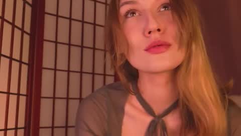 Hina online show from December 22, 1:55 pm