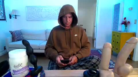 Hippie Jijm online show from May 10, 5:52 pm