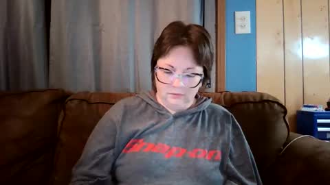 Bella online show from February 27, 4:35 am