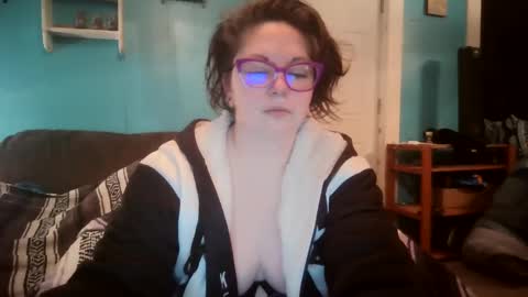 Bella online show from November 16, 3:52 am