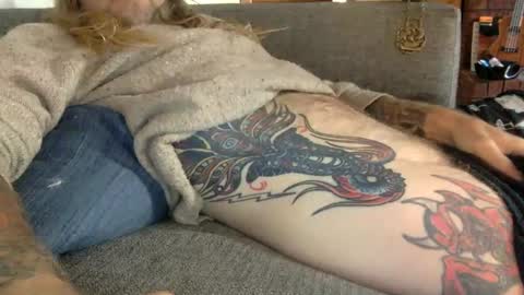 hippybiker online show from December 5, 2:50 pm