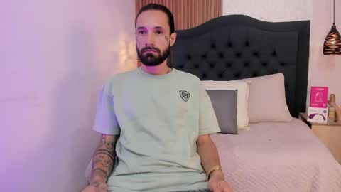 Hisoka online show from April 14, 8:23 pm