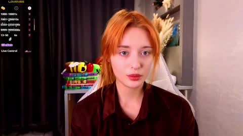 Ella online show from October 18, 5:39 pm