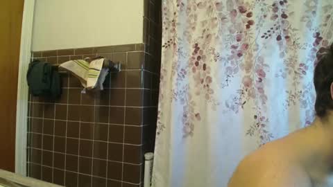 Hockey Player online show from February 25, 3:20 pm