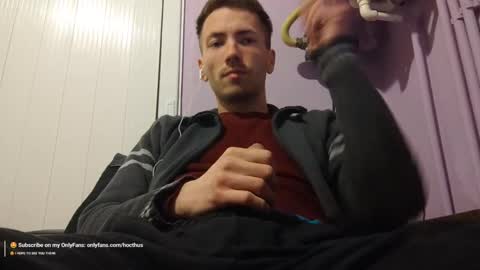 Snapshot of hocthus chatting on February 26, 6:59 pm Hocthus - online show from February 26, 6:59 pm