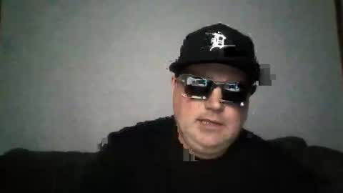 holden_minutz online show from June 3, 6:38 am