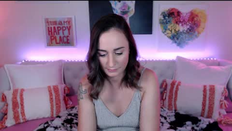 Holi Hurricane online show from April 5, 3:36 am