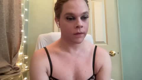 Hollys Drive threw Side Of CB. online show from January 1, 12:11 am