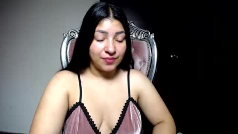Snapshot of holly__20 chatting on January 31, 9:16 am holly online show from January 31, 9:16 am