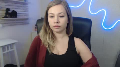 Snapshot of holly_bb95 chatting on January 20, 10:40 am Holly online show from January 20, 10:40 am