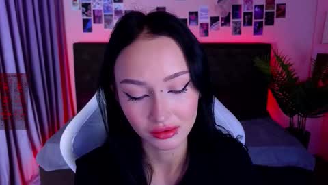 holly_berryy_ online show from September 13, 1:52 am