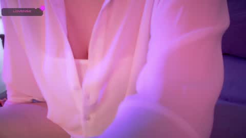 Molly online show from April 12, 2:59 am