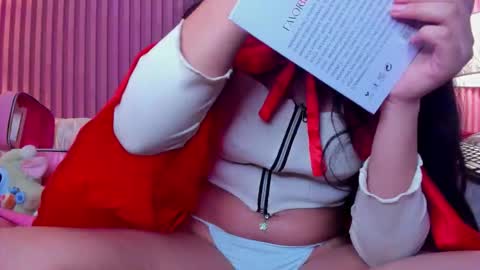 Holly online show from October 8, 12:11 pm