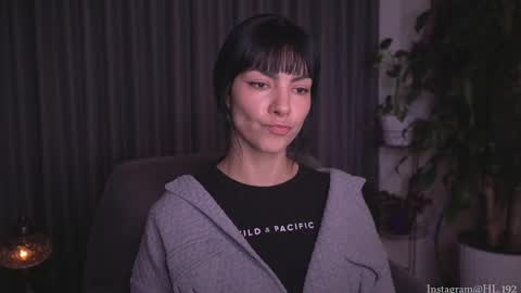 Holly Linder online show from November 20, 2:21 am