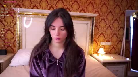 Snapshot of hollymonica chatting on February 16, 5:37 am Delly online show from February 16, 5:37 am
