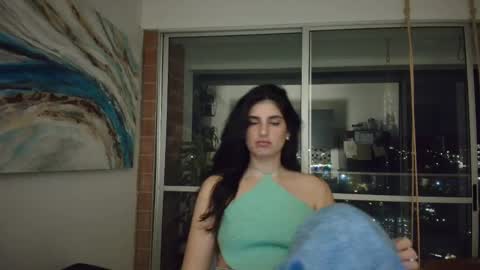 hollyshit_ online show from March 19, 12:05 am