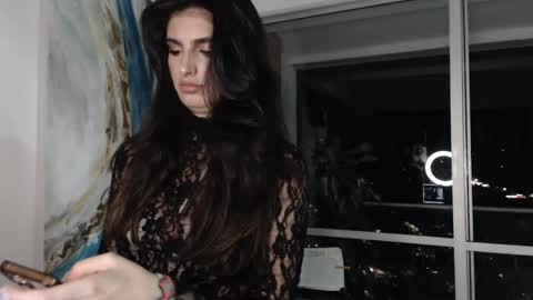 Snapshot of hollyshit_ chatting on February 1, 12:29 am hollyshit_ online show from February 1, 12:29 am