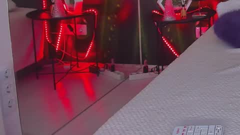 HollyTaillor online show from October 21, 5:34 am