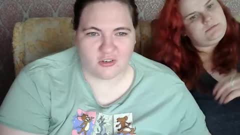 HollyXEva online show from May 2, 4:13 pm