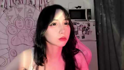 Ho Lee Sheet online show from February 6, 7:38 pm