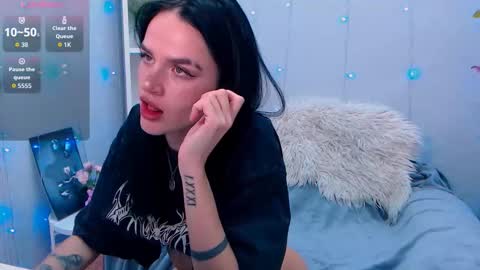 Holy girl online show from November 12, 2:03 am