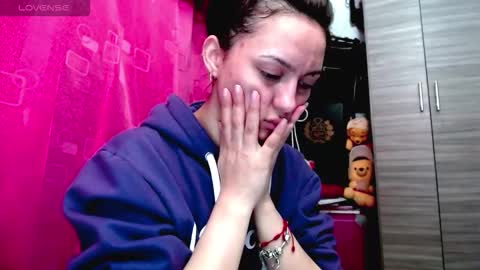 Juli online show from January 9, 5:35 am