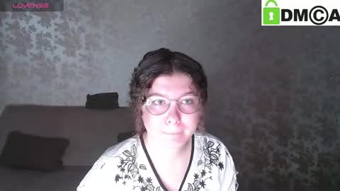 Snapshot of holy_michela chatting on March 10, 6:05 am Welcome guys Pleasure to see you all here My name is MichaelaTip menu is active Private is open online show from March 10, 6:05 am